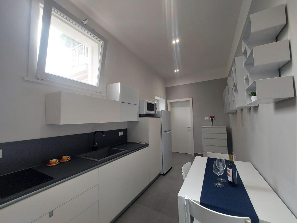 Apartamento Casa Viola Elegante E Sul Mare Di Mondello Palermo Exterior foto