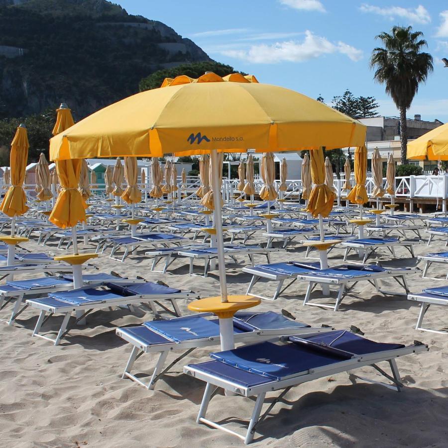 Apartamento Casa Viola Elegante E Sul Mare Di Mondello Palermo Exterior foto